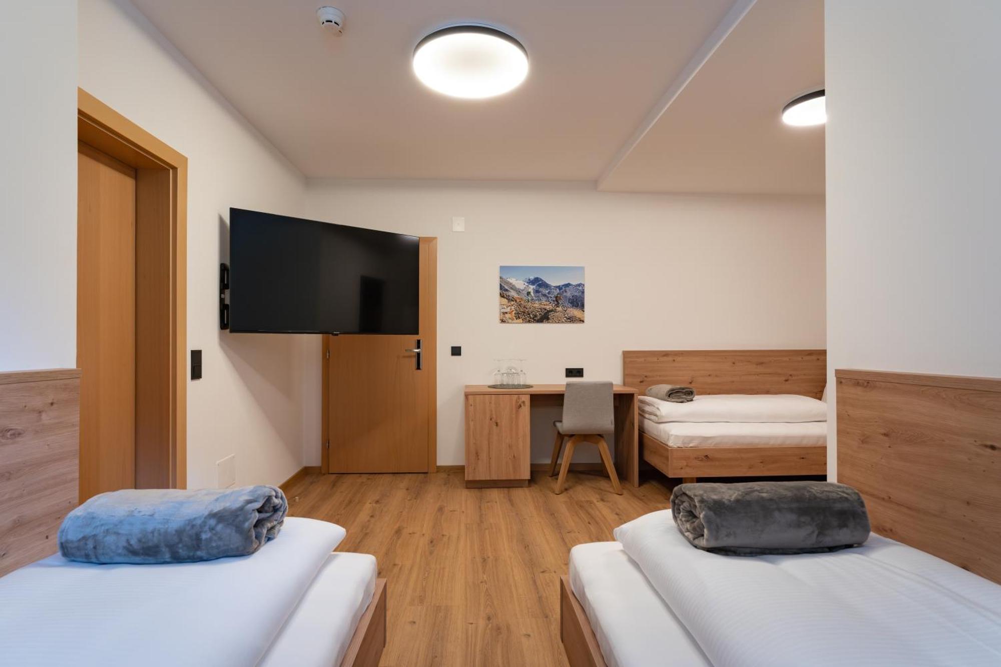 Self Service Hotel Schnalser Hof Naturns Zewnętrze zdjęcie
