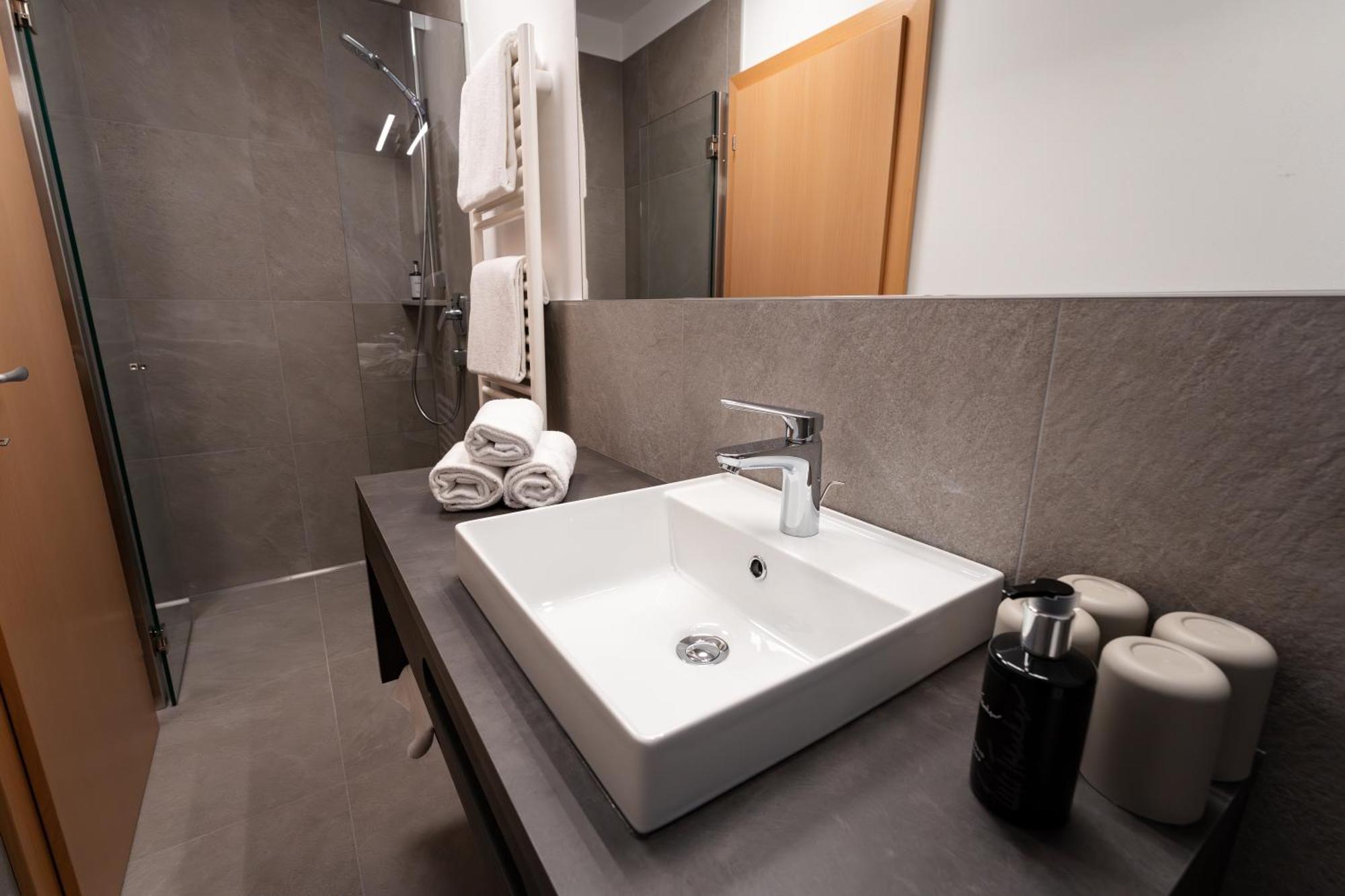 Self Service Hotel Schnalser Hof Naturns Zewnętrze zdjęcie